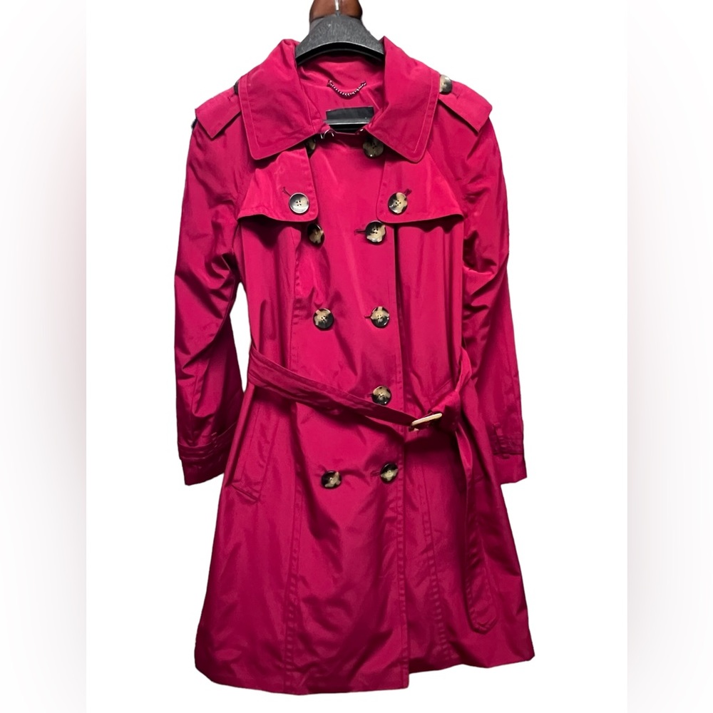 LondonFog Women’s Trench Coat size petite small Burgundy with zip out lining